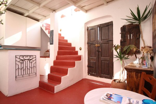 What Are the Local Traditions to Explore on a UK Cruise Tour?